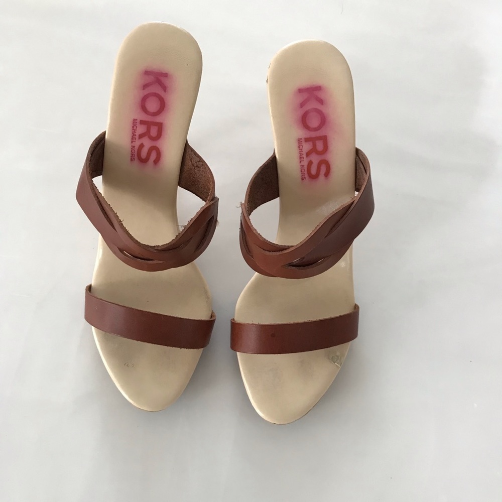 Shoes - Picture 3 of 7